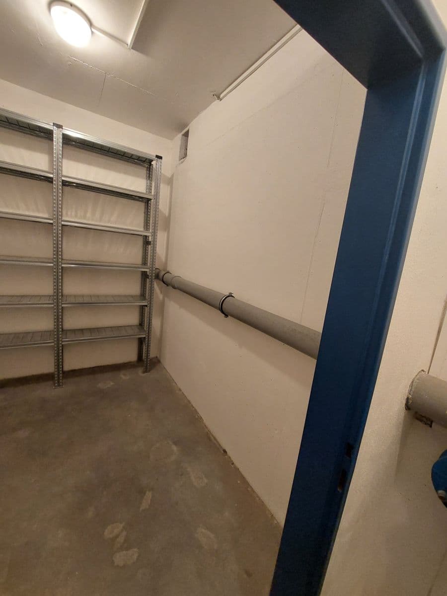 Predaj nebytového priestoru 7 m², Pelzova, Praha, Praha Predaj nebytového priestoru 7 m², Pelzova, Praha, Praha