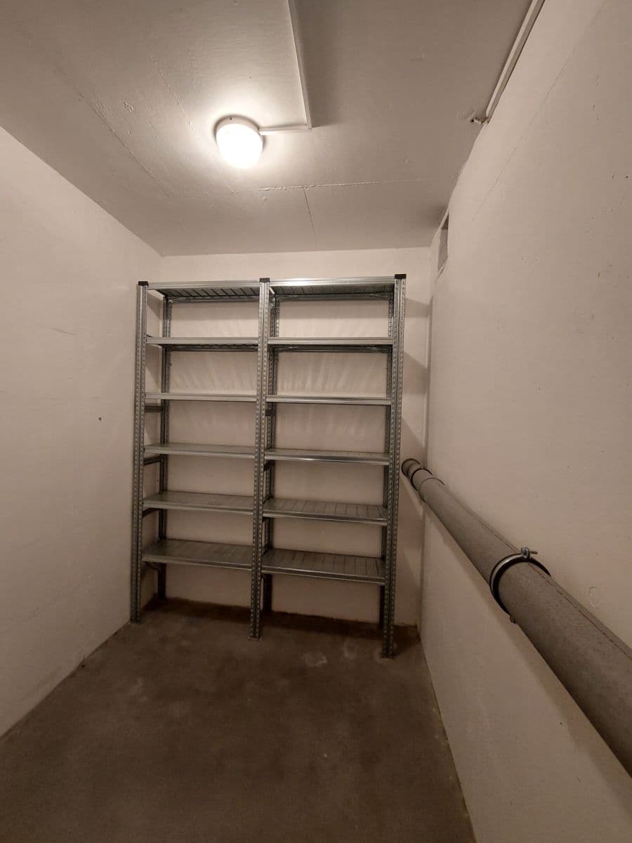 Predaj nebytového priestoru 7 m², Pelzova, Praha, Praha Predaj nebytového priestoru 7 m², Pelzova, Praha, Praha