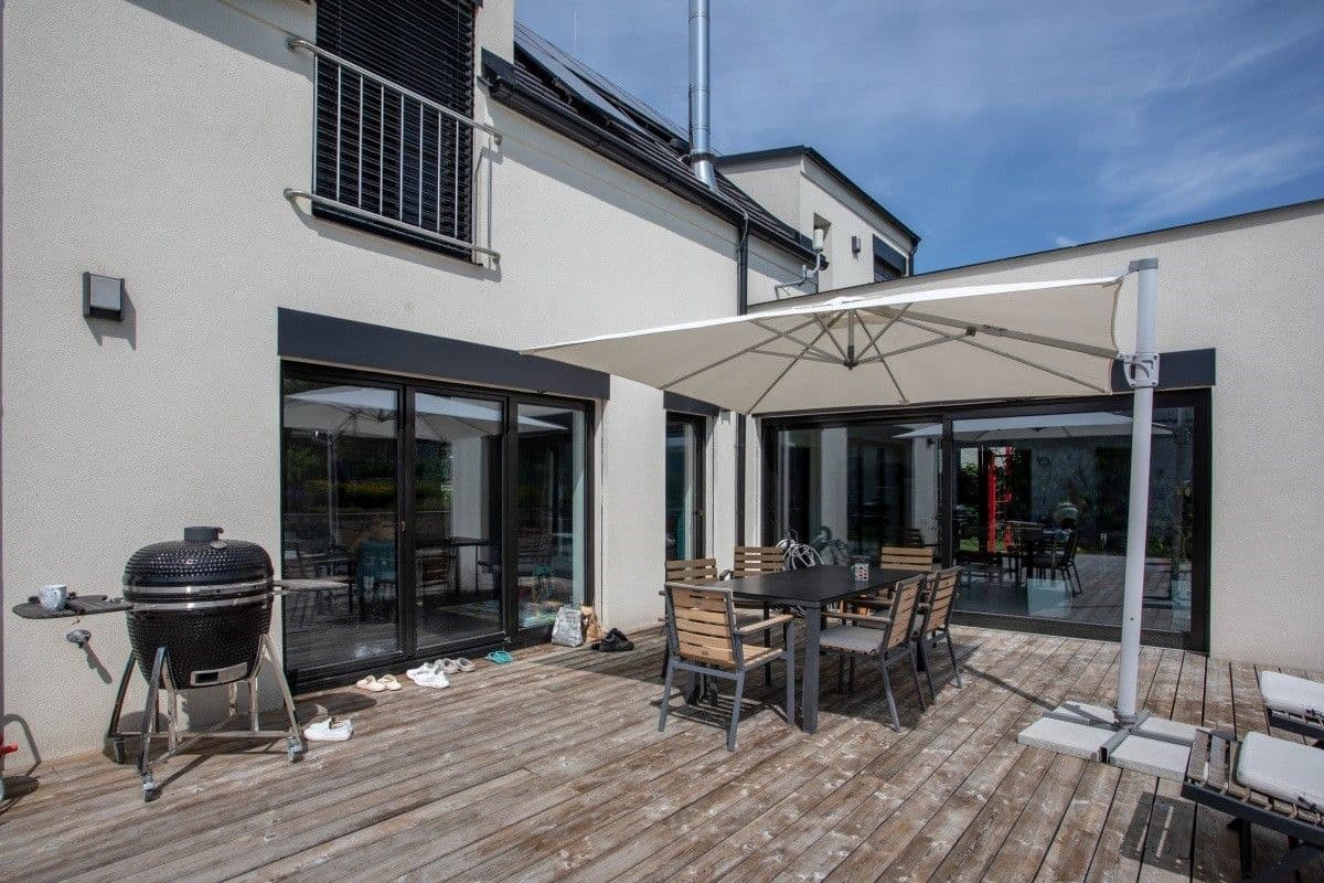 Prenájom domu 200 m², pozemok 1.000 m², Kounice, Středočeský kraj Prenájom domu 200 m², pozemok 1.000 m², Kounice, Středočeský kraj