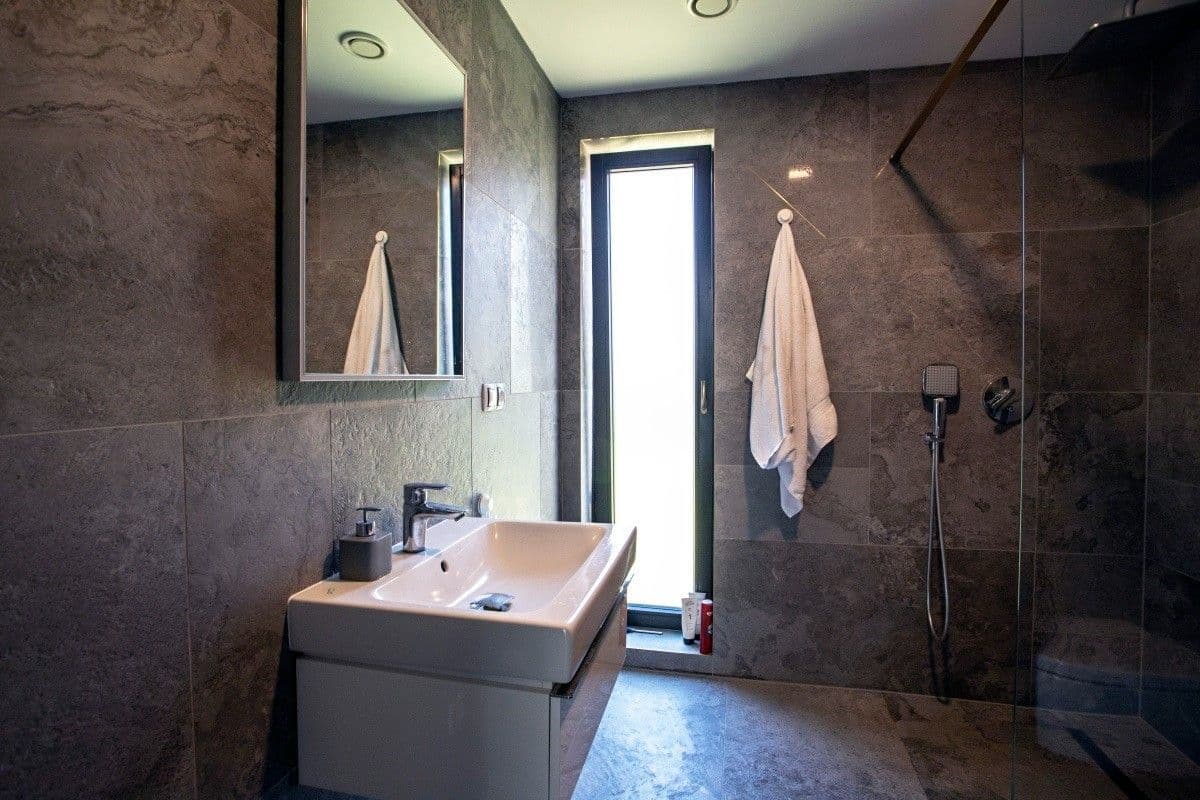 Prenájom domu 200 m², pozemok 1.000 m², Kounice, Středočeský kraj Prenájom domu 200 m², pozemok 1.000 m², Kounice, Středočeský kraj