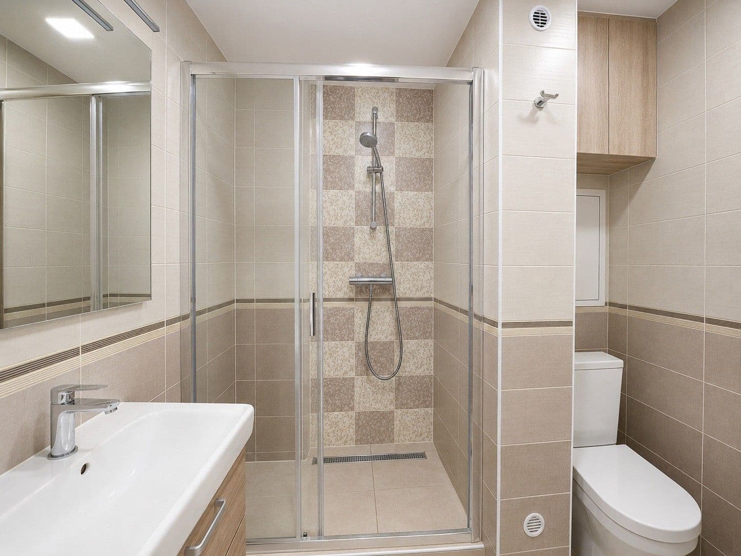 Predaj bytu 2-izbový 56 m², Horoušanská, Praha, Praha Predaj bytu 2-izbový 56 m², Horoušanská, Praha, Praha