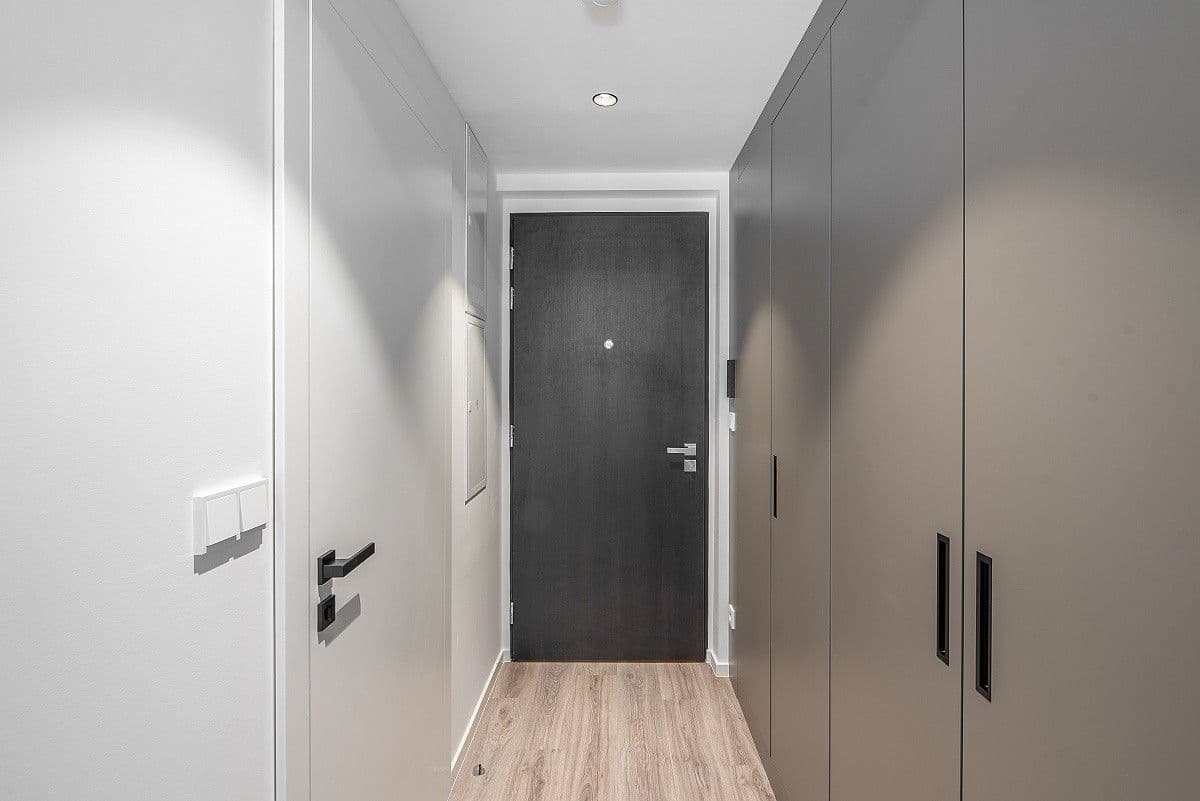 Prenájom bytu 1-izbový 37 m², Staropramenná, Praha, Praha Prenájom bytu 1-izbový 37 m², Staropramenná, Praha, Praha