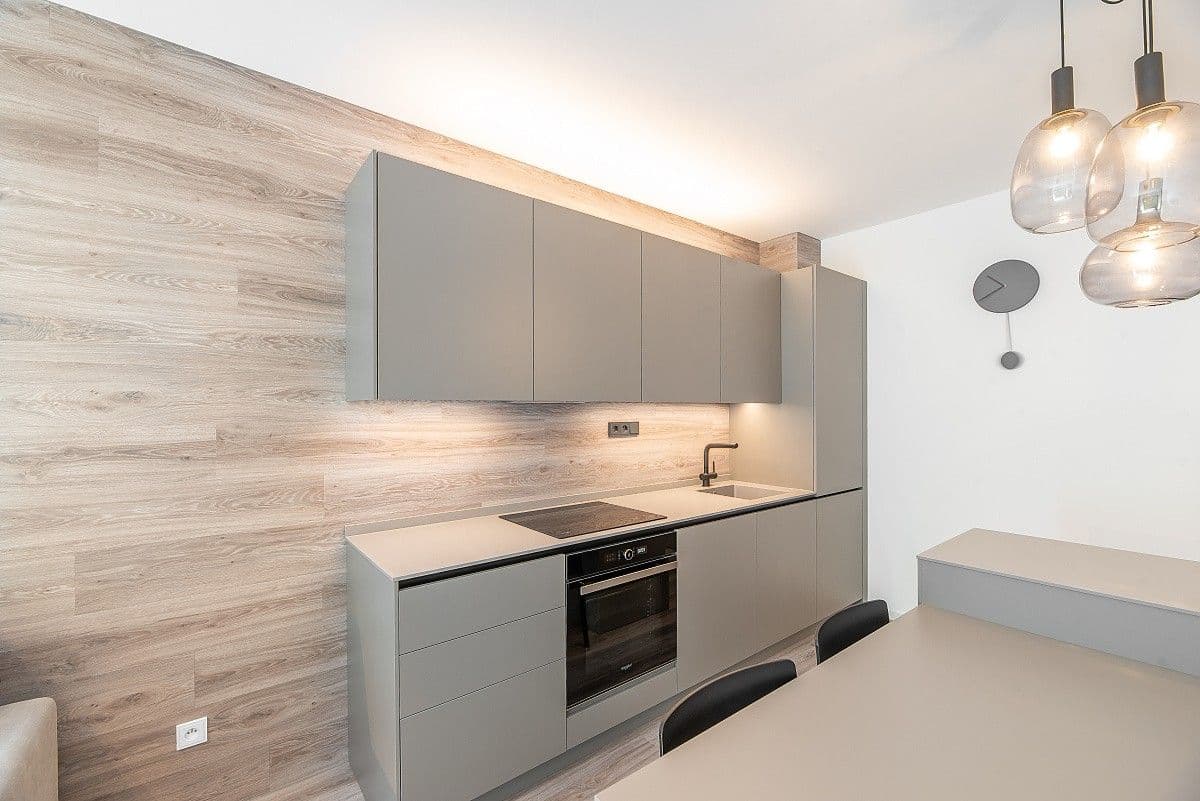 Prenájom bytu 1-izbový 37 m², Staropramenná, Praha, Praha Prenájom bytu 1-izbový 37 m², Staropramenná, Praha, Praha