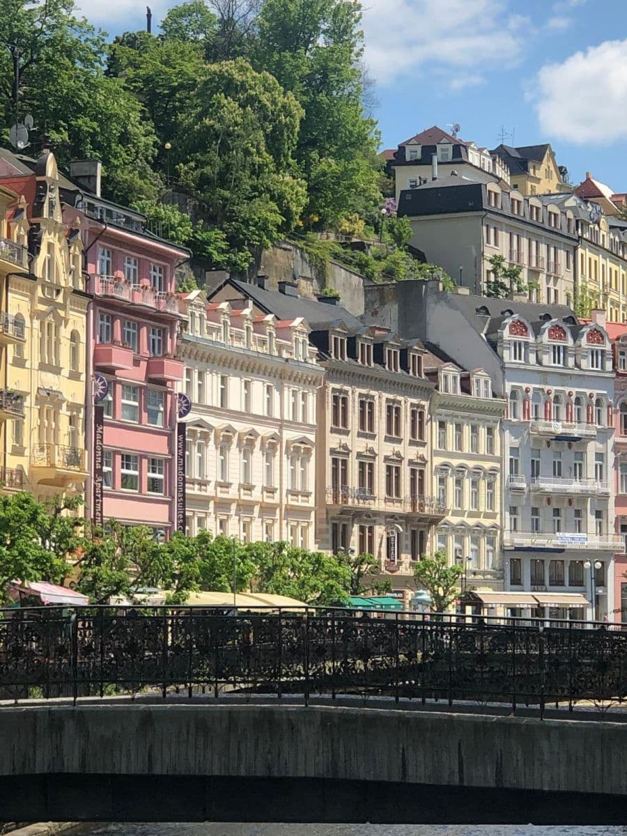 Prenájom bytu 2-izbový 40 m², Vřídelní, Karlovy Vary, Karlovarský kraj Prenájom bytu 2-izbový 40 m², Vřídelní, Karlovy Vary, Karlovarský kraj