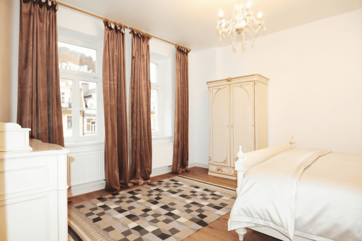 Prenájom bytu 2-izbový 40 m², Vřídelní, Karlovy Vary, Karlovarský kraj Prenájom bytu 2-izbový 40 m², Vřídelní, Karlovy Vary, Karlovarský kraj