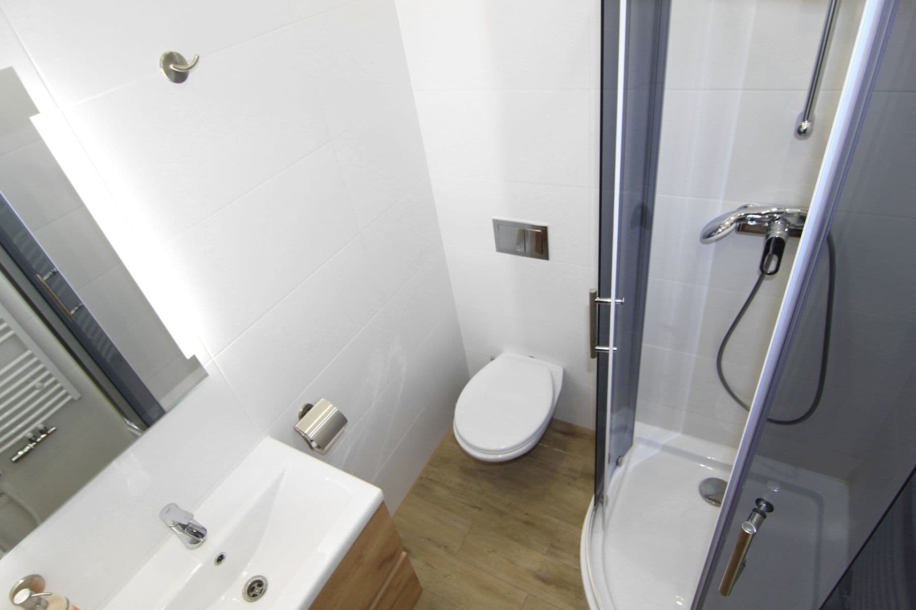 Prenájom bytu 2-izbový 40 m², Vřídelní, Karlovy Vary, Karlovarský kraj Prenájom bytu 2-izbový 40 m², Vřídelní, Karlovy Vary, Karlovarský kraj
