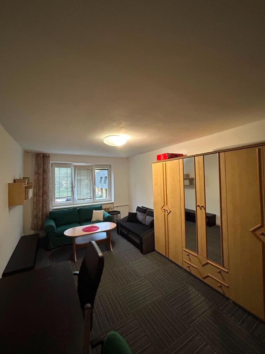 Prenájom bytu 2-izbový 50 m², Sokolovská, Praha, Praha Prenájom bytu 2-izbový 50 m², Sokolovská, Praha, Praha