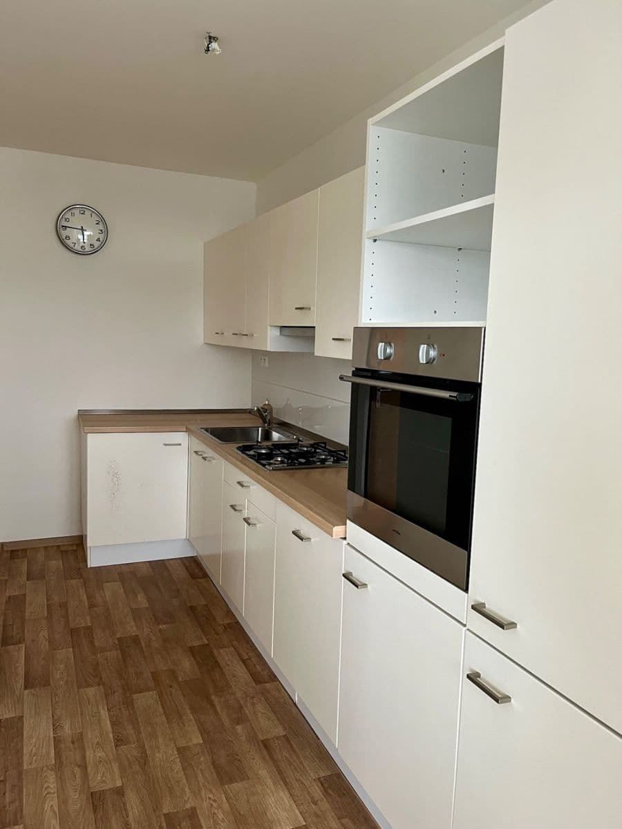 Prenájom bytu 3-izbový 70 m², Hoření, Ústí nad Labem, Ústecký kraj Prenájom bytu 3-izbový 70 m², Hoření, Ústí nad Labem, Ústecký kraj