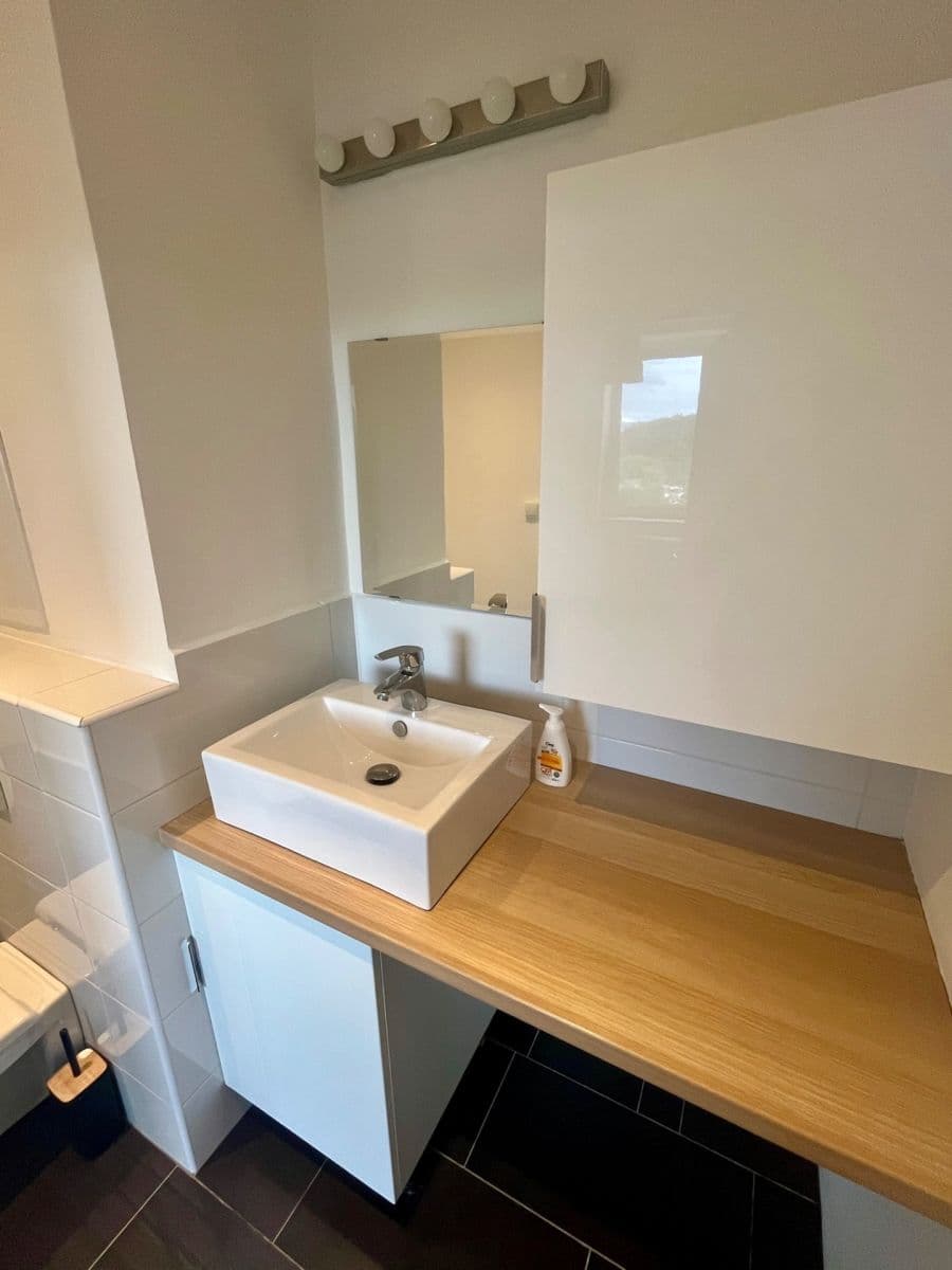 Prenájom bytu 3-izbový 70 m², Hoření, Ústí nad Labem, Ústecký kraj Prenájom bytu 3-izbový 70 m², Hoření, Ústí nad Labem, Ústecký kraj