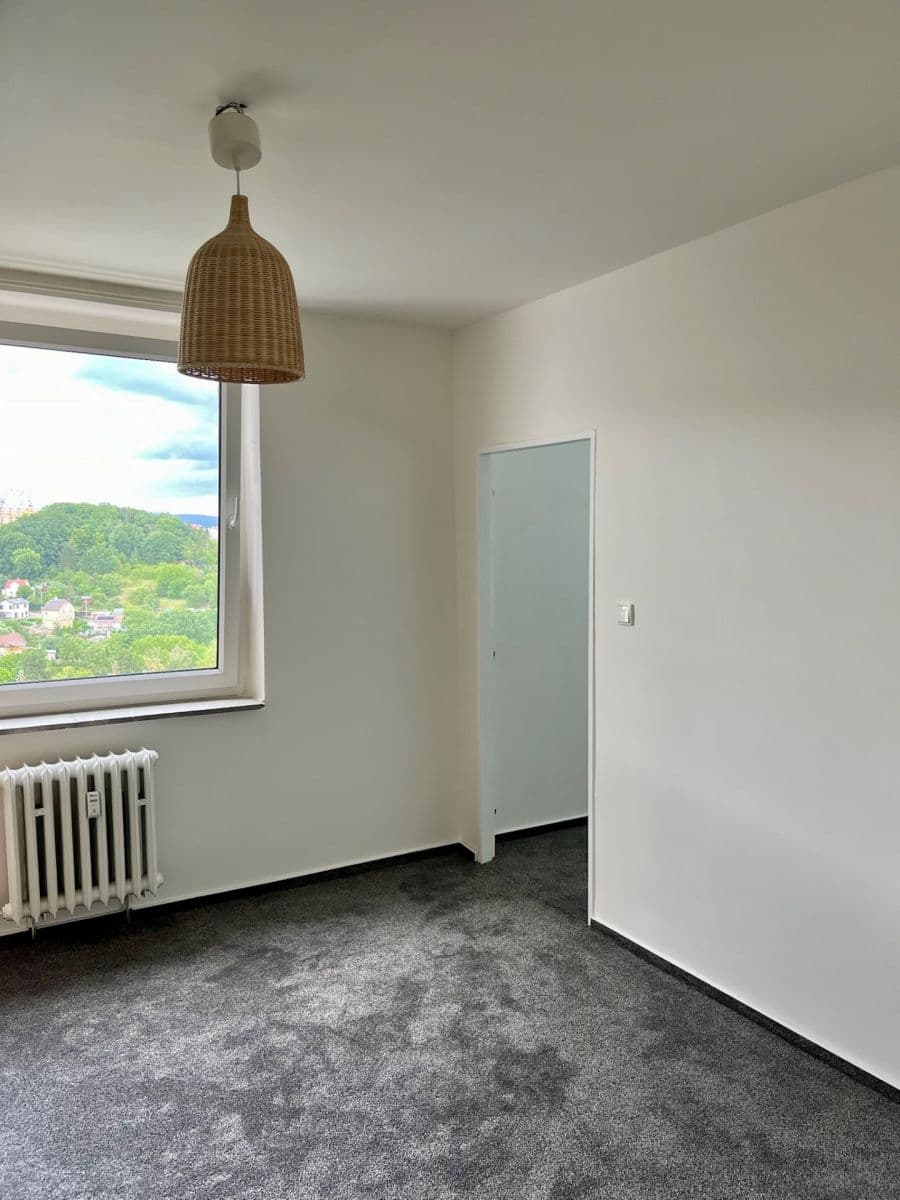 Prenájom bytu 3-izbový 70 m², Hoření, Ústí nad Labem, Ústecký kraj Prenájom bytu 3-izbový 70 m², Hoření, Ústí nad Labem, Ústecký kraj