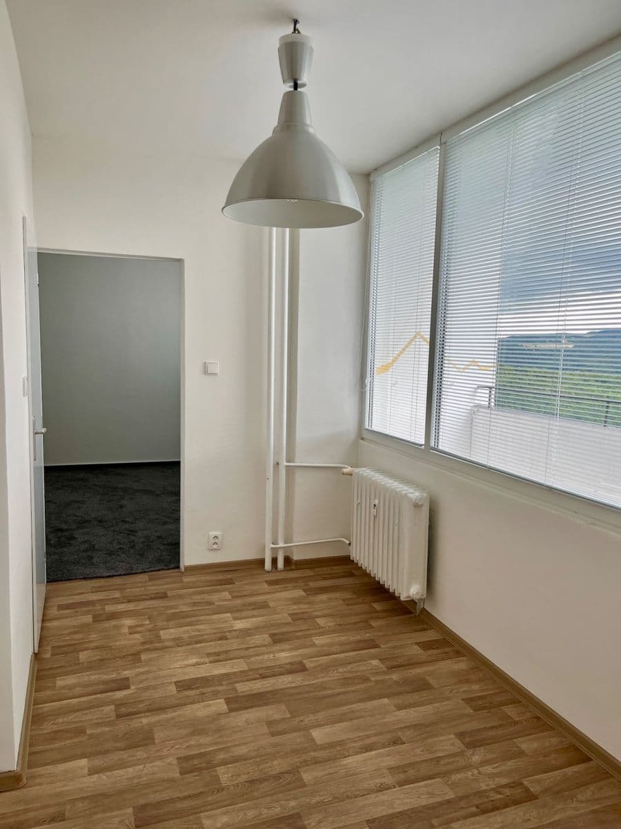 Prenájom bytu 3-izbový 70 m², Hoření, Ústí nad Labem, Ústecký kraj Prenájom bytu 3-izbový 70 m², Hoření, Ústí nad Labem, Ústecký kraj
