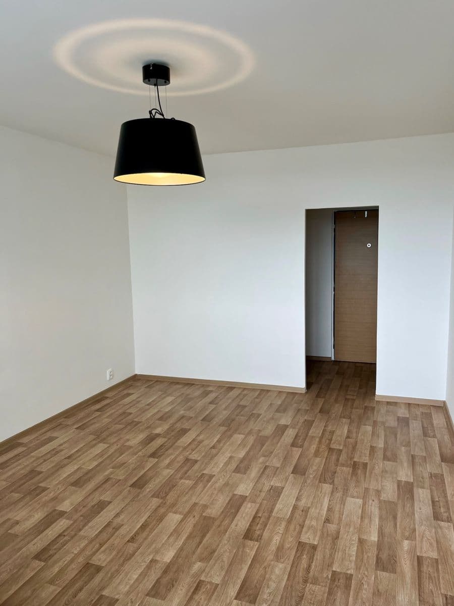 Prenájom bytu 3-izbový 70 m², Hoření, Ústí nad Labem, Ústecký kraj Prenájom bytu 3-izbový 70 m², Hoření, Ústí nad Labem, Ústecký kraj