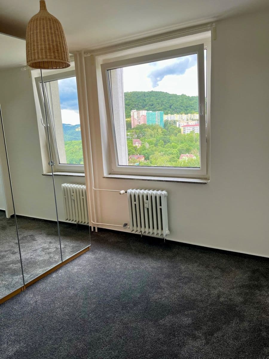 Prenájom bytu 3-izbový 70 m², Hoření, Ústí nad Labem, Ústecký kraj Prenájom bytu 3-izbový 70 m², Hoření, Ústí nad Labem, Ústecký kraj