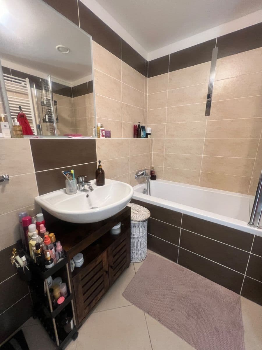 Prenájom bytu 2-izbový 48 m², Šífařská, Praha, Praha Prenájom bytu 2-izbový 48 m², Šífařská, Praha, Praha