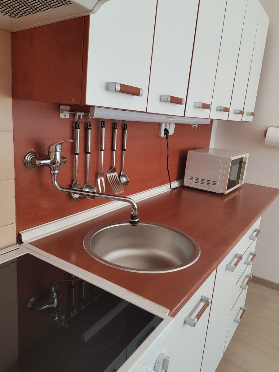 Prenájom bytu 3-izbový 55 m², Moskevská, Most, Ústecký kraj Prenájom bytu 3-izbový 55 m², Moskevská, Most, Ústecký kraj
