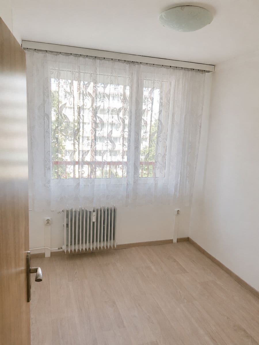 Prenájom bytu 3-izbový 55 m², Moskevská, Most, Ústecký kraj Prenájom bytu 3-izbový 55 m², Moskevská, Most, Ústecký kraj