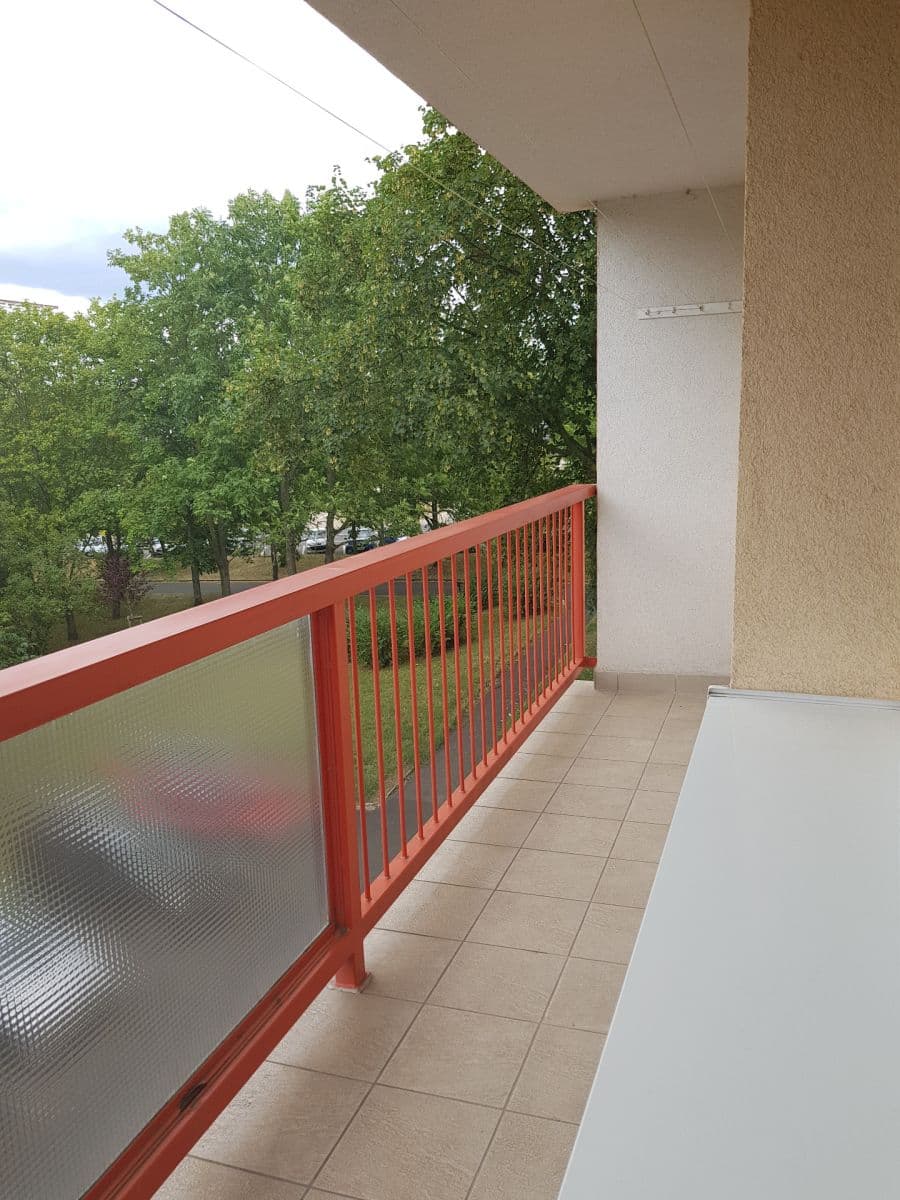 Prenájom bytu 3-izbový 55 m², Moskevská, Most, Ústecký kraj Prenájom bytu 3-izbový 55 m², Moskevská, Most, Ústecký kraj