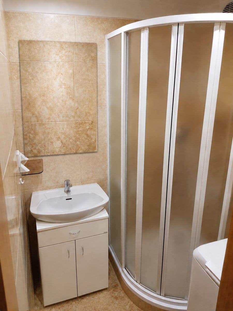 Prenájom bytu 3-izbový 55 m², Moskevská, Most, Ústecký kraj Prenájom bytu 3-izbový 55 m², Moskevská, Most, Ústecký kraj