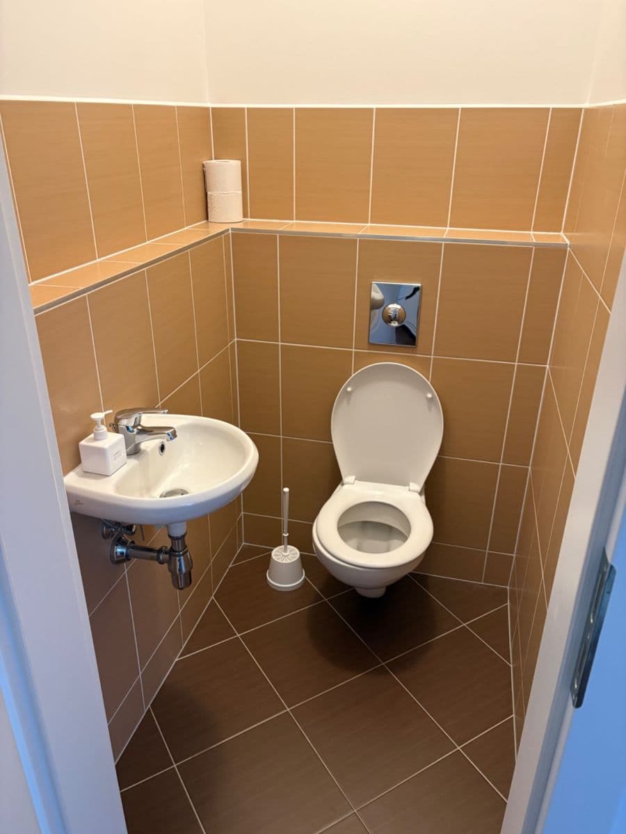 Prenájom bytu 2-izbový 64 m², Nad Smetankou, Praha, Praha Prenájom bytu 2-izbový 64 m², Nad Smetankou, Praha, Praha