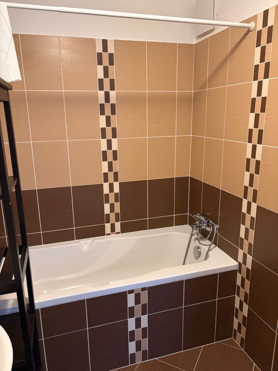 Prenájom bytu 2-izbový 64 m², Nad Smetankou, Praha, Praha Prenájom bytu 2-izbový 64 m², Nad Smetankou, Praha, Praha