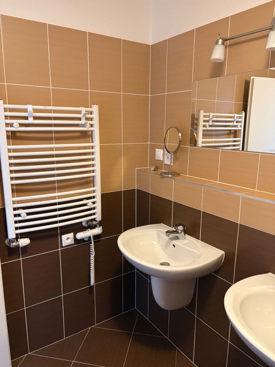 Prenájom bytu 2-izbový 64 m², Nad Smetankou, Praha, Praha Prenájom bytu 2-izbový 64 m², Nad Smetankou, Praha, Praha