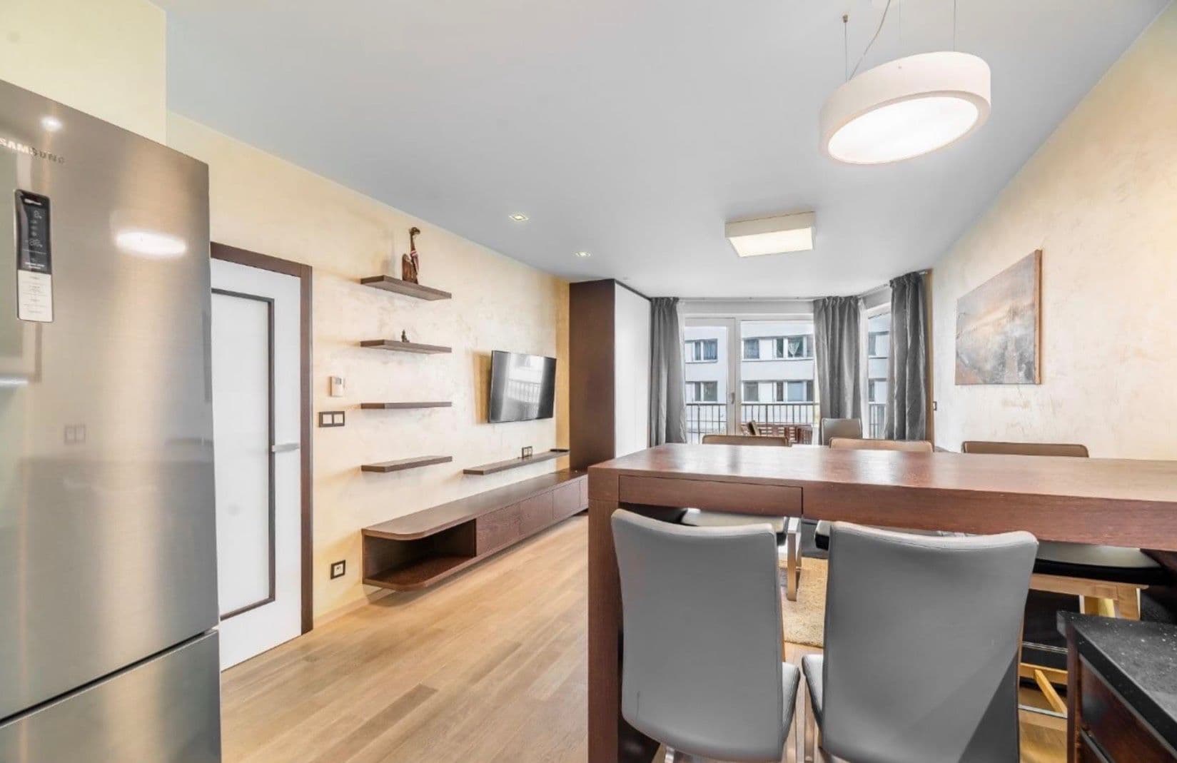 Prenájom bytu 2-izbový 52 m², Počernická, Praha, Praha Prenájom bytu 2-izbový 52 m², Počernická, Praha, Praha