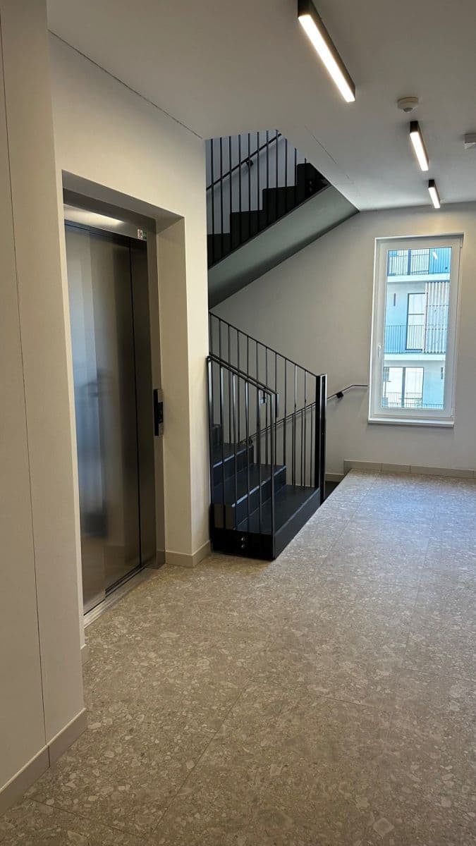 Prenájom bytu 2-izbový 55 m², Kladno, Středočeský kraj Prenájom bytu 2-izbový 55 m², Kladno, Středočeský kraj