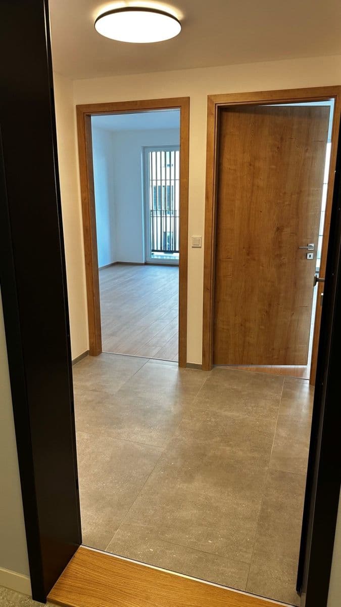 Prenájom bytu 2-izbový 55 m², Kladno, Středočeský kraj Prenájom bytu 2-izbový 55 m², Kladno, Středočeský kraj