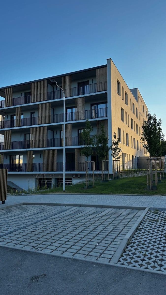 Prenájom bytu 2-izbový 55 m², Kladno, Středočeský kraj Prenájom bytu 2-izbový 55 m², Kladno, Středočeský kraj