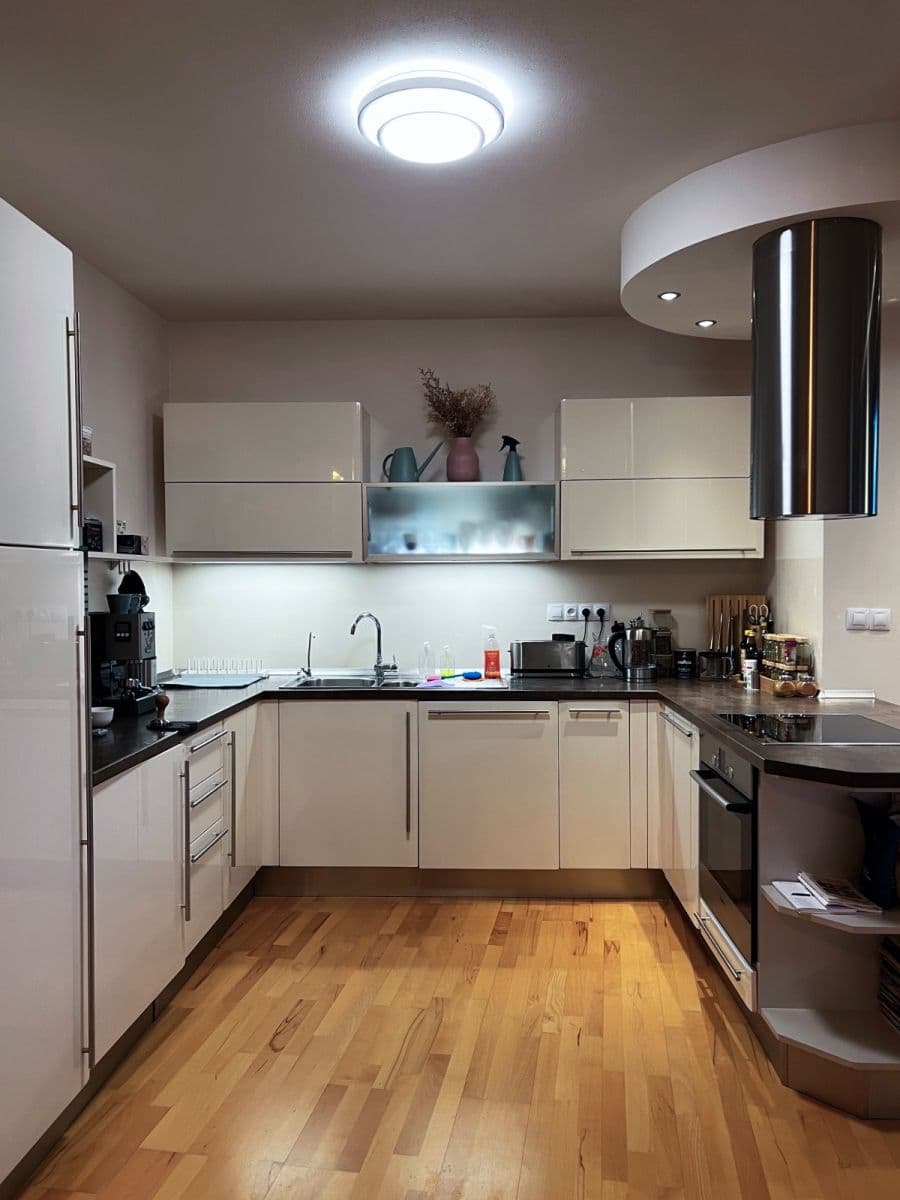 Prenájom bytu 3-izbový 91 m², Musílkova, Praha, Praha Prenájom bytu 3-izbový 91 m², Musílkova, Praha, Praha