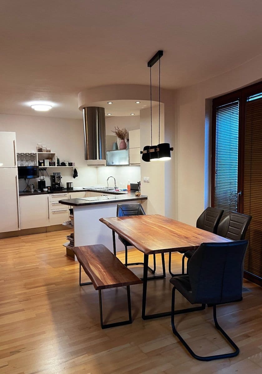 Prenájom bytu 3-izbový 91 m², Musílkova, Praha, Praha Prenájom bytu 3-izbový 91 m², Musílkova, Praha, Praha