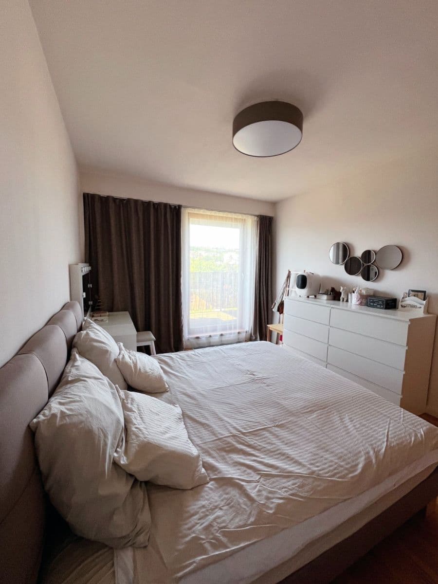 Prenájom bytu 3-izbový 91 m², Musílkova, Praha, Praha Prenájom bytu 3-izbový 91 m², Musílkova, Praha, Praha