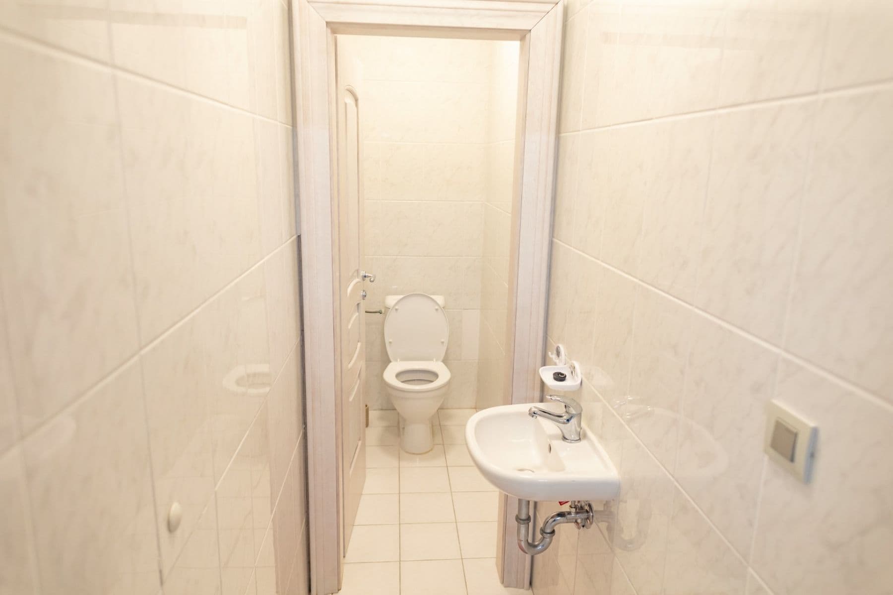 Prenájom bytu 2-izbový 70 m², Nebušická, Praha, Praha Prenájom bytu 2-izbový 70 m², Nebušická, Praha, Praha