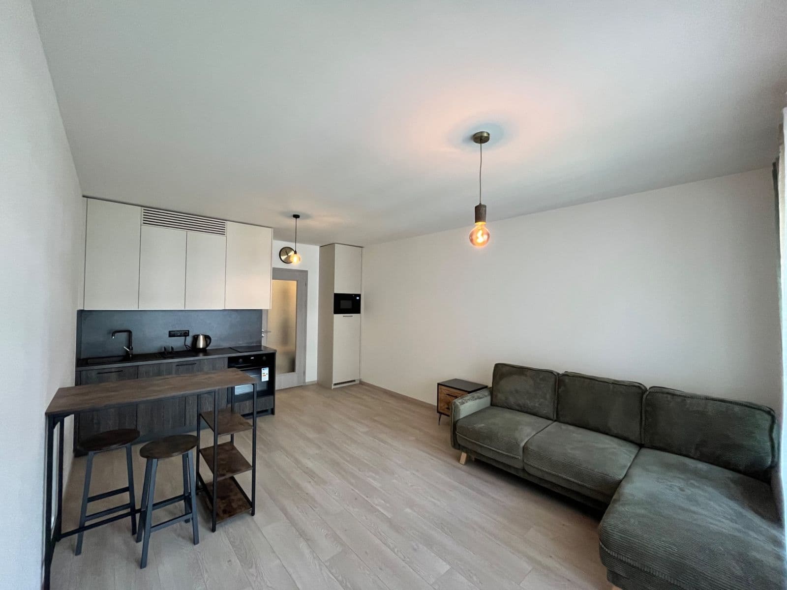 Prenájom bytu 1-izbový 34 m², Poděbradská, Praha, Praha Prenájom bytu 1-izbový 34 m², Poděbradská, Praha, Praha