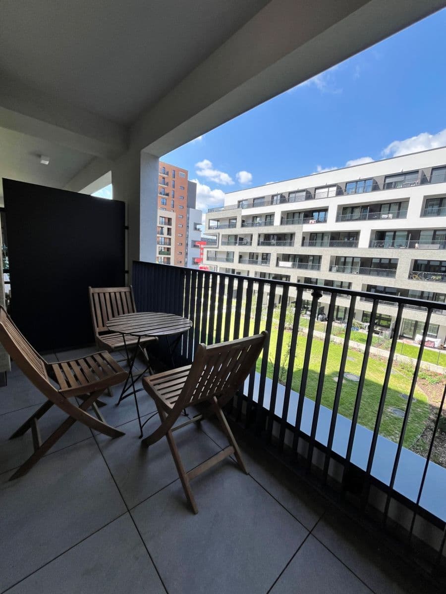 Prenájom bytu 1-izbový 34 m², Poděbradská, Praha, Praha Prenájom bytu 1-izbový 34 m², Poděbradská, Praha, Praha