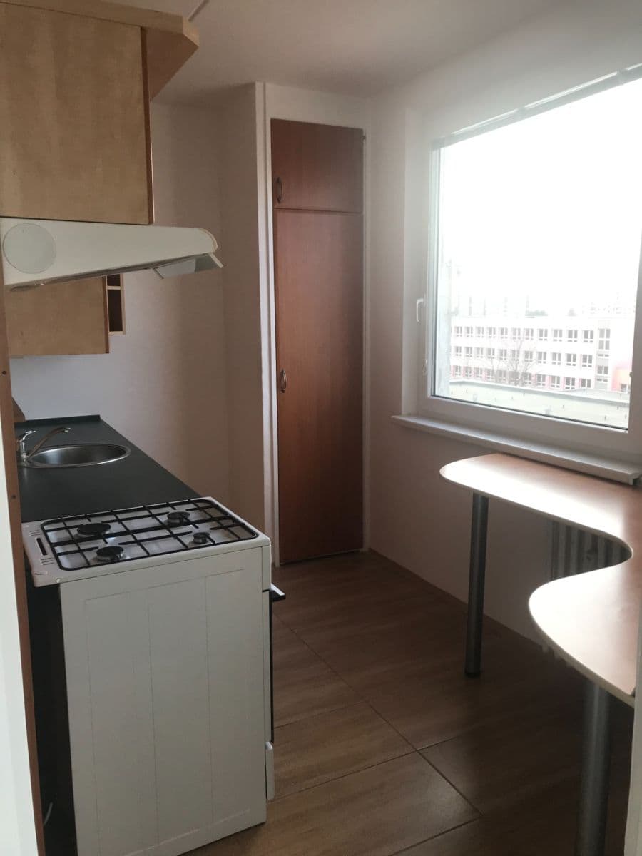 Prenájom bytu 2-izbový 59 m², Erno Košťála, Pardubice, Pardubický kraj Prenájom bytu 2-izbový 59 m², Erno Košťála, Pardubice, Pardubický kraj