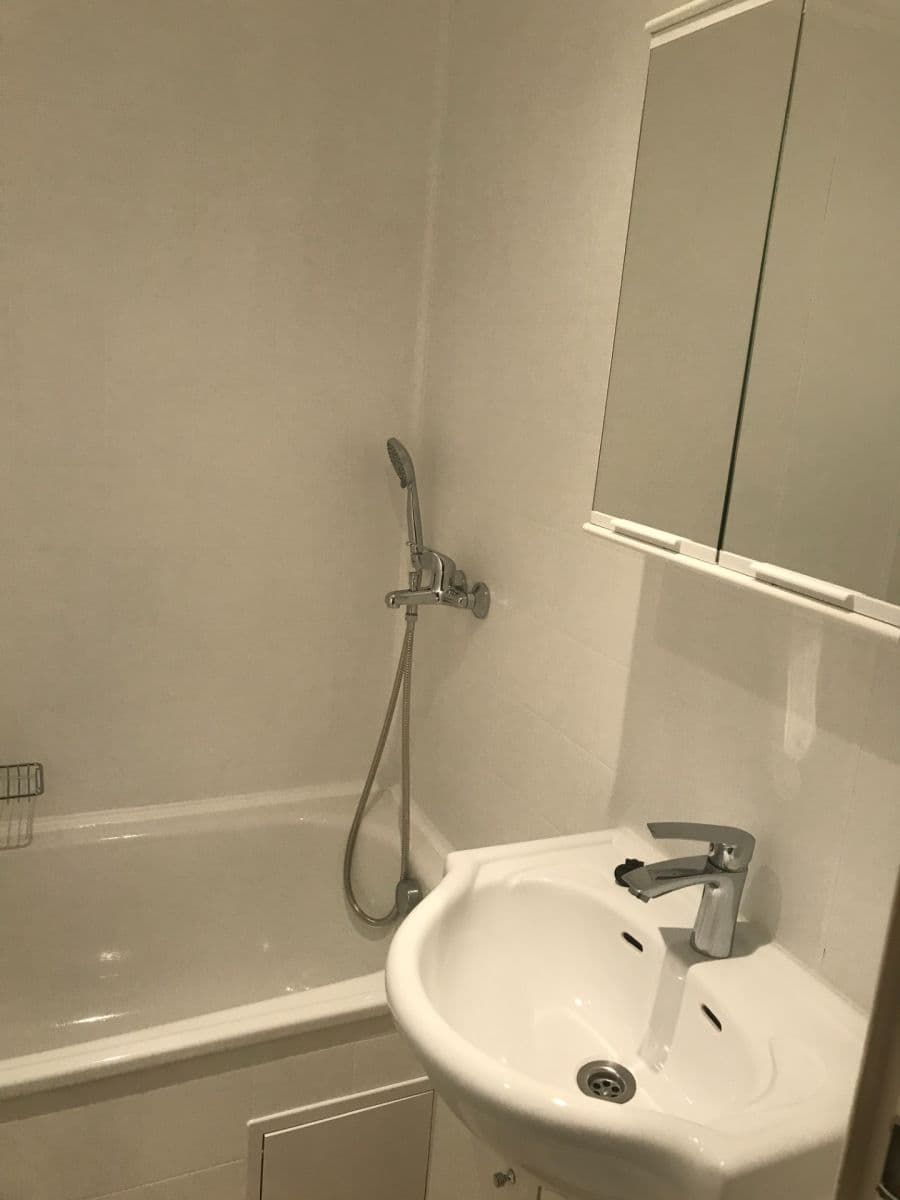 Prenájom bytu 2-izbový 59 m², Erno Košťála, Pardubice, Pardubický kraj Prenájom bytu 2-izbový 59 m², Erno Košťála, Pardubice, Pardubický kraj
