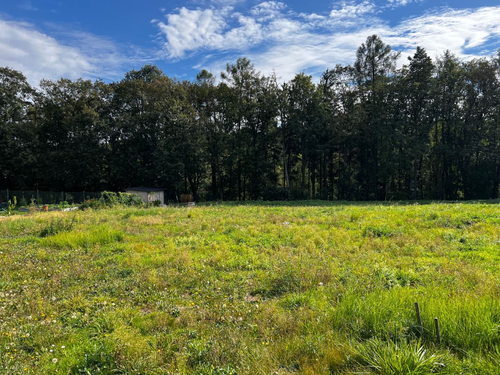 Predaj pozemku 1.181 m², Hradečno, Středočeský kraj Predaj pozemku 1.181 m², Hradečno, Středočeský kraj