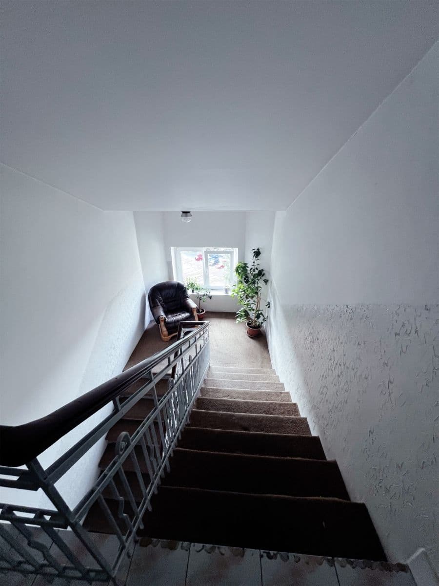 Prenájom bytu 1-izbový 25 m², Bělohorská, Praha, Praha Prenájom bytu 1-izbový 25 m², Bělohorská, Praha, Praha