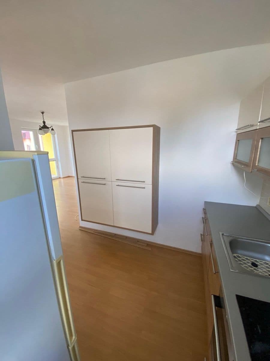 Prenájom bytu 1-izbový 40 m², Vilová, Jirny, Středočeský kraj Prenájom bytu 1-izbový 40 m², Vilová, Jirny, Středočeský kraj