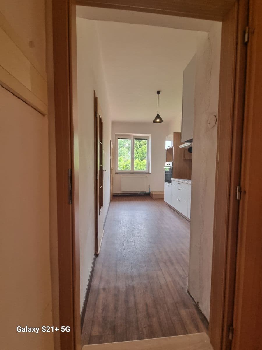 Prenájom bytu 2-izbový 60 m², Josefa Hory, Teplice, Ústecký kraj Prenájom bytu 2-izbový 60 m², Josefa Hory, Teplice, Ústecký kraj