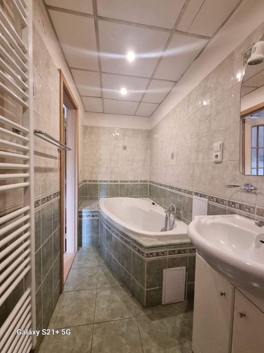 Prenájom bytu 2-izbový 60 m², Josefa Hory, Teplice, Ústecký kraj Prenájom bytu 2-izbový 60 m², Josefa Hory, Teplice, Ústecký kraj