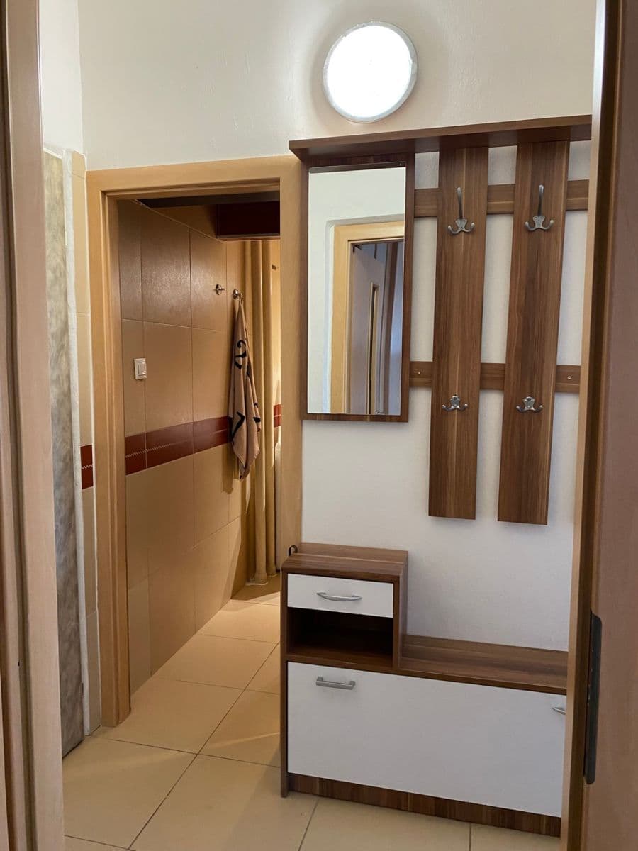 Prenájom bytu 2-izbový 53 m², Martinčekova, Ružinov, Bratislavský kraj Prenájom bytu 2-izbový 53 m², Martinčekova, Ružinov, Bratislavský kraj