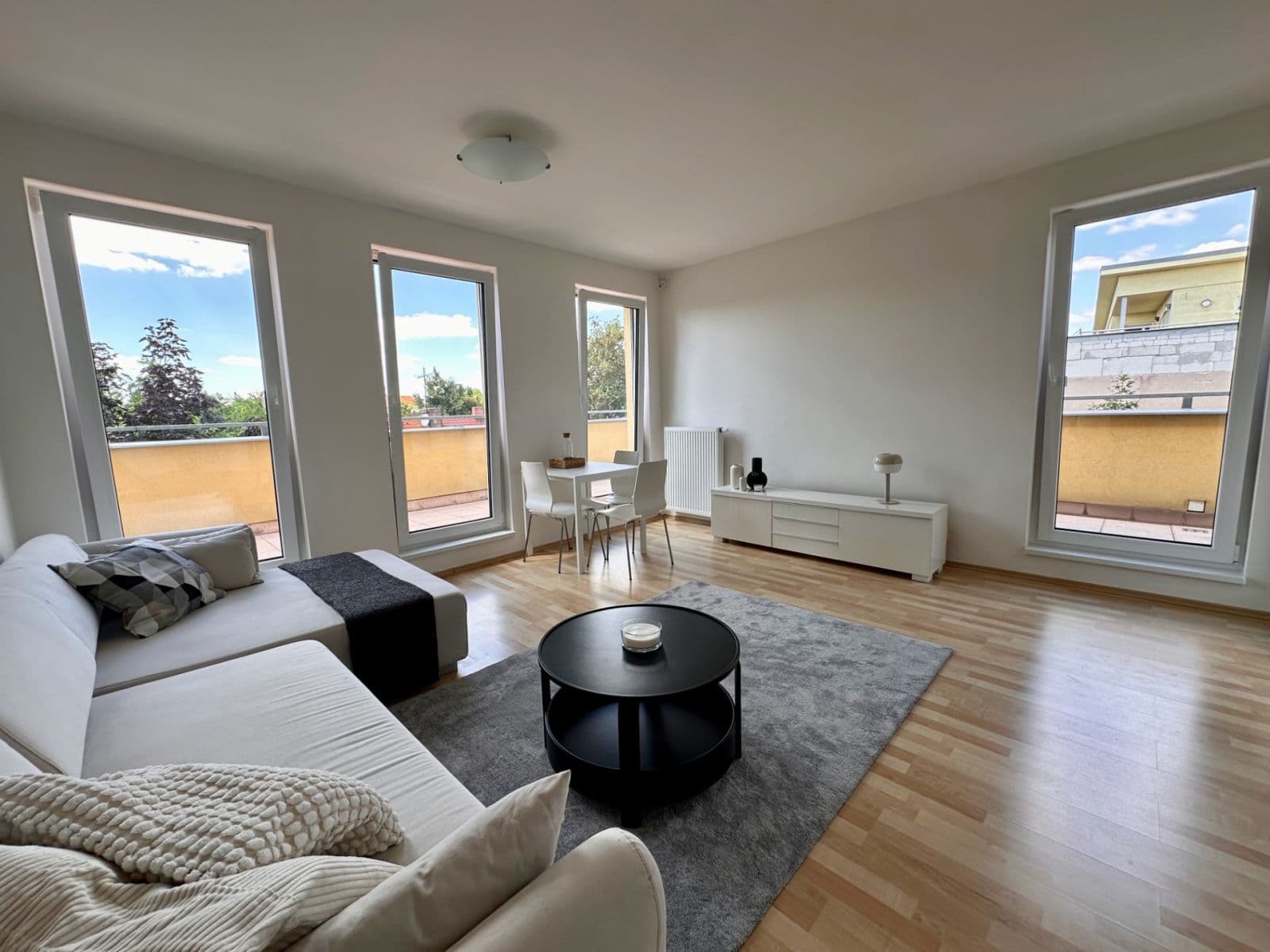 Predaj bytu 3-izbový 129 m², Rejchova, Praha, Praha Predaj bytu 3-izbový 129 m², Rejchova, Praha, Praha