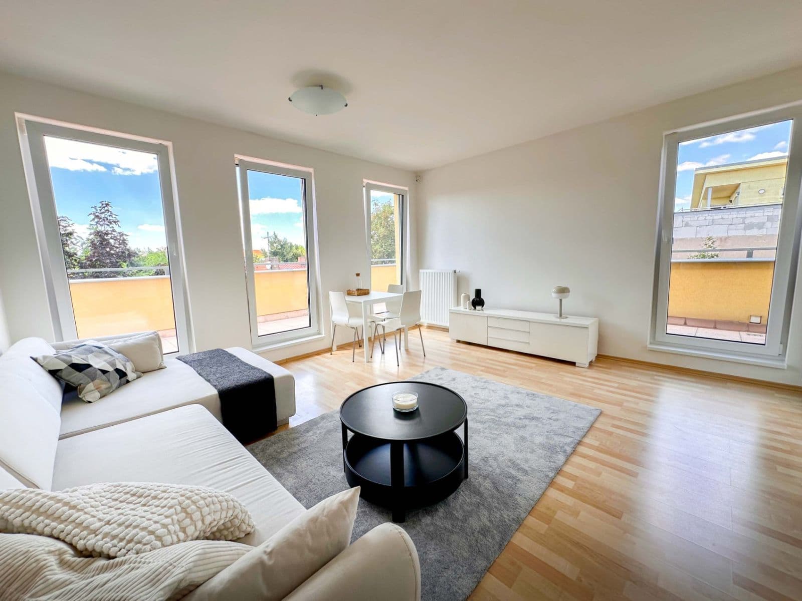 Predaj bytu 3-izbový 129 m², Rejchova, Praha, Praha Predaj bytu 3-izbový 129 m², Rejchova, Praha, Praha