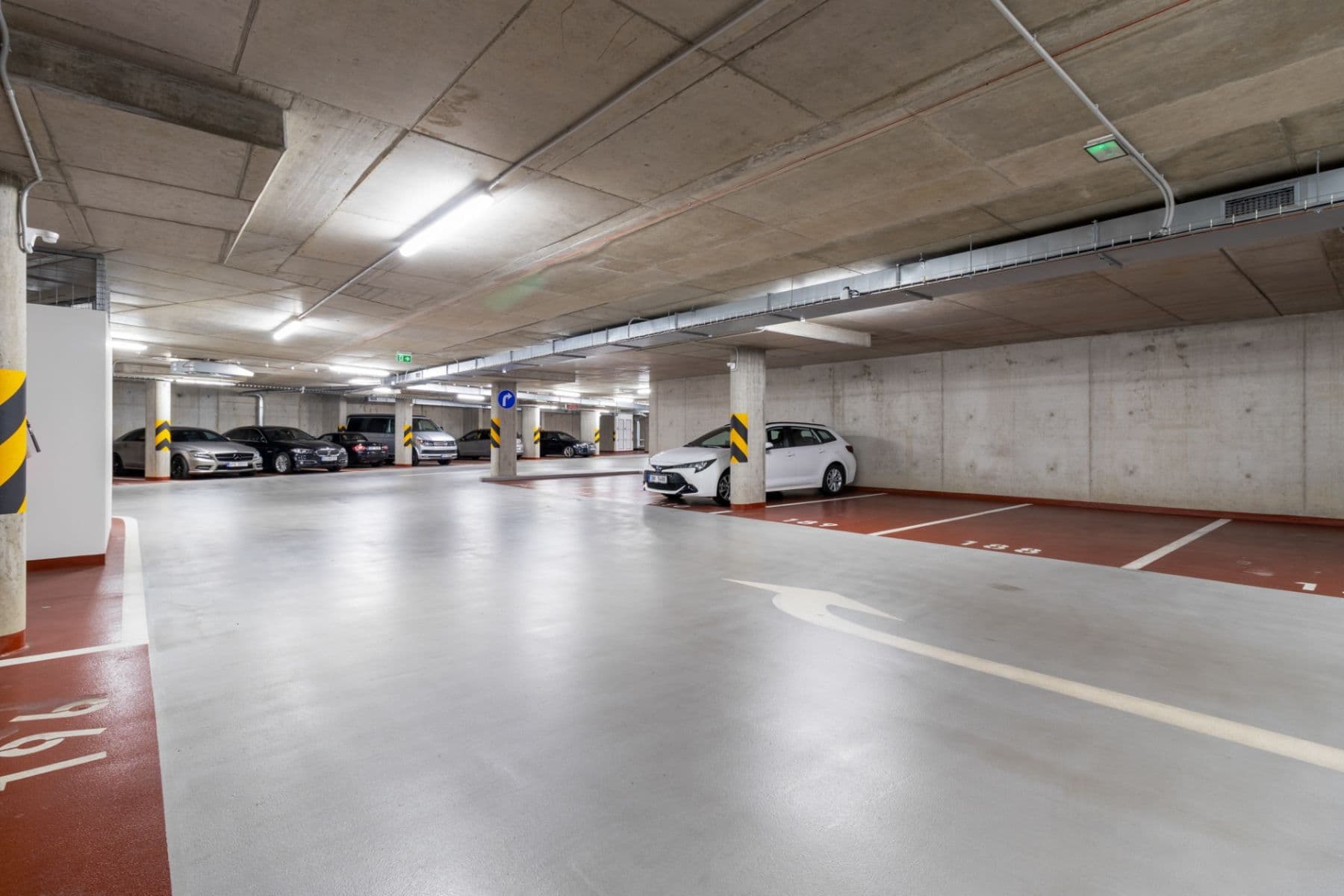 Prenájom bytu 1-izbový 34 m², V Třešňovce, Praha, Praha Prenájom bytu 1-izbový 34 m², V Třešňovce, Praha, Praha