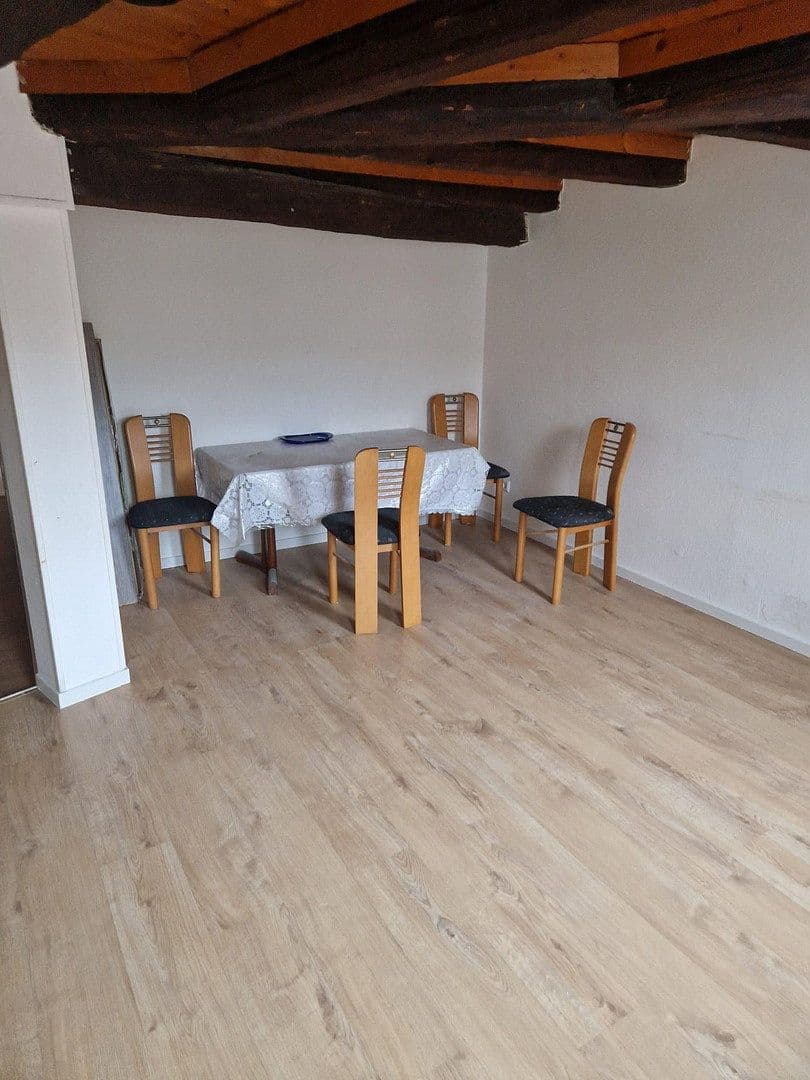 Prenájom bytu 3-izbový 75 m², Heinrich-Maulick-Straße 53, Mundelsheim, Bádensko-Wurttembersko Prenájom bytu 3-izbový 75 m², Heinrich-Maulick-Straße 53, Mundelsheim, Bádensko-Wurttembersko