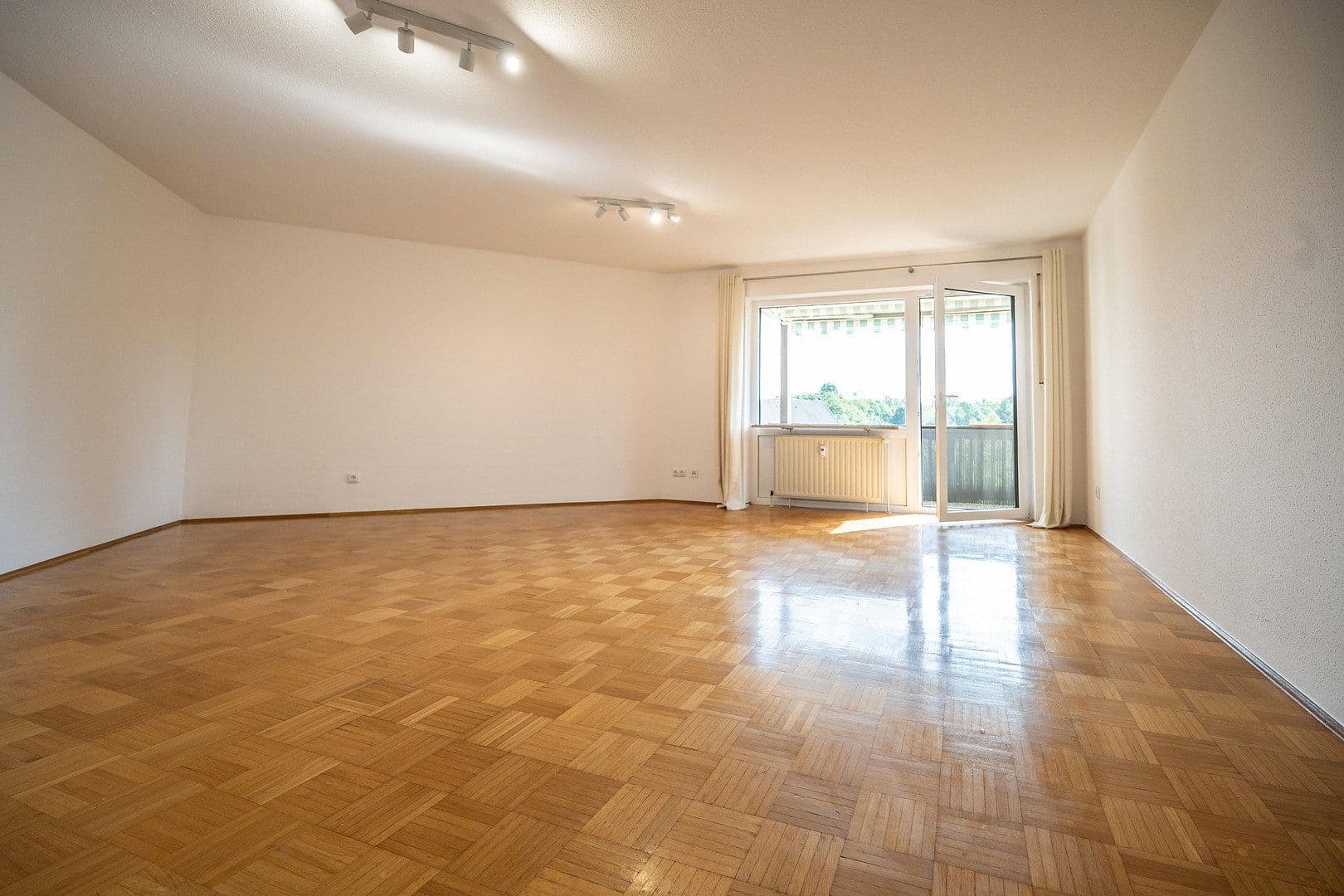 Predaj bytu 3-izbový 90 m², Emil Warburg Weg 28, Bayreuth, Bavorsko Predaj bytu 3-izbový 90 m², Emil Warburg Weg 28, Bayreuth, Bavorsko