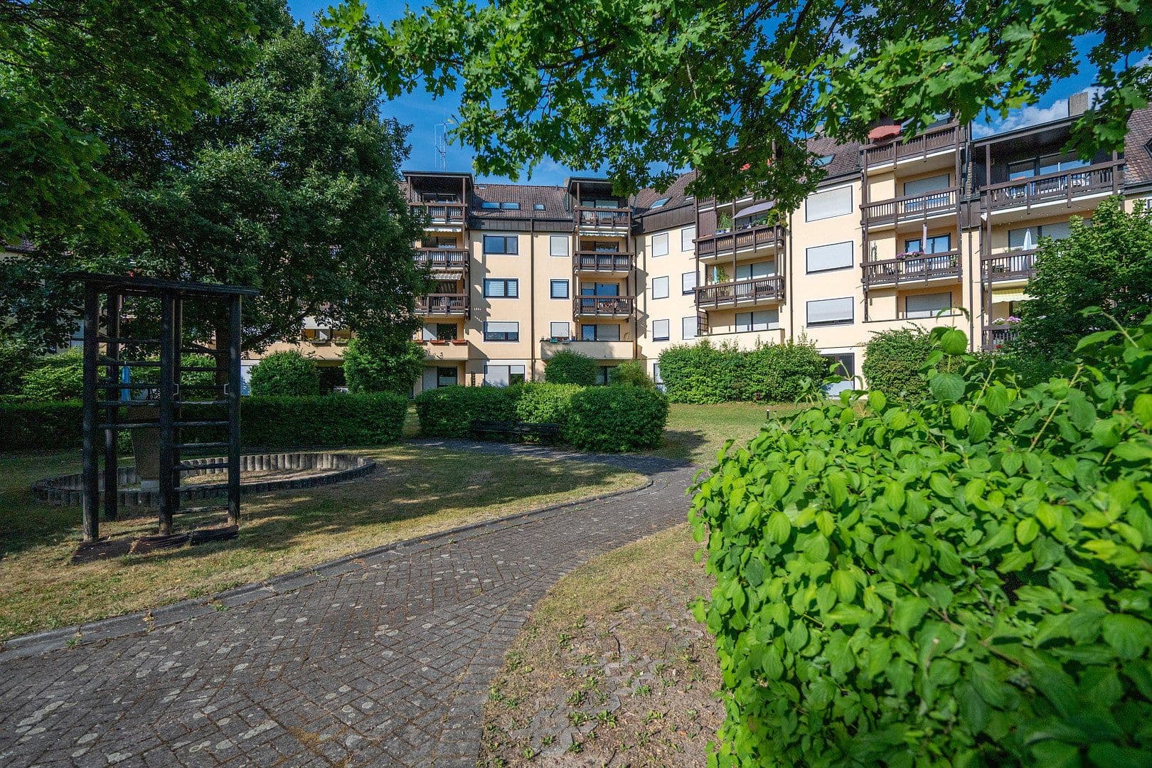 Predaj bytu 3-izbový 90 m², Emil Warburg Weg 28, Bayreuth, Bavorsko Predaj bytu 3-izbový 90 m², Emil Warburg Weg 28, Bayreuth, Bavorsko