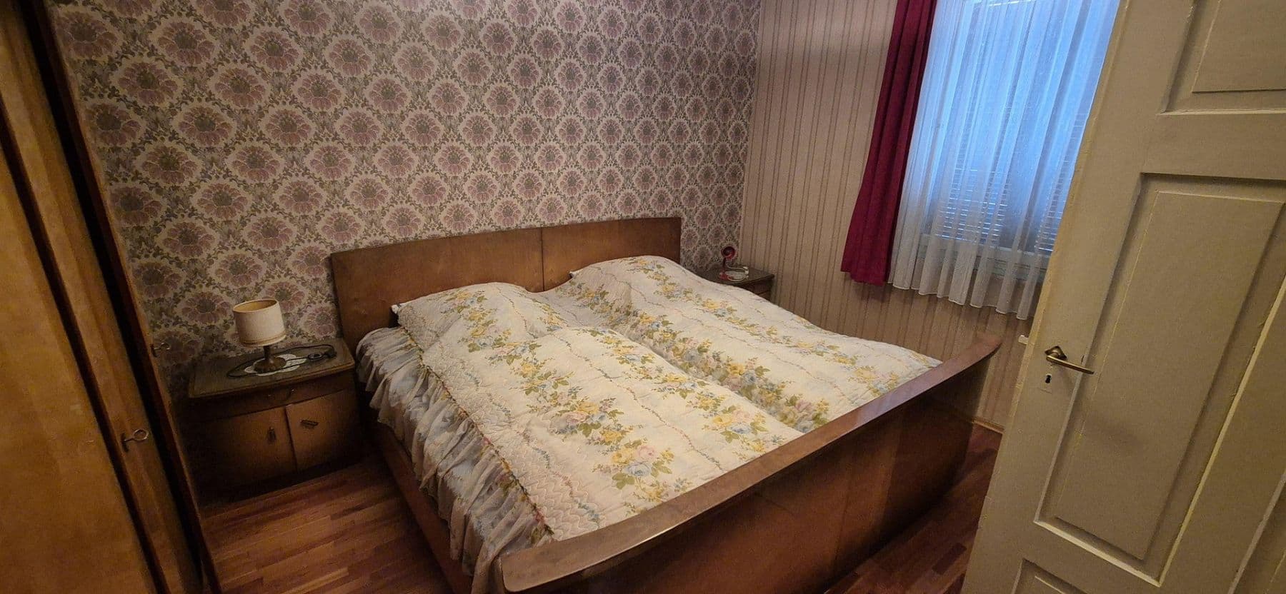 Predaj domu 142 m², pozemok 548 m², Eppingen, Bádensko-Wurttembersko Predaj domu 142 m², pozemok 548 m², Eppingen, Bádensko-Wurttembersko